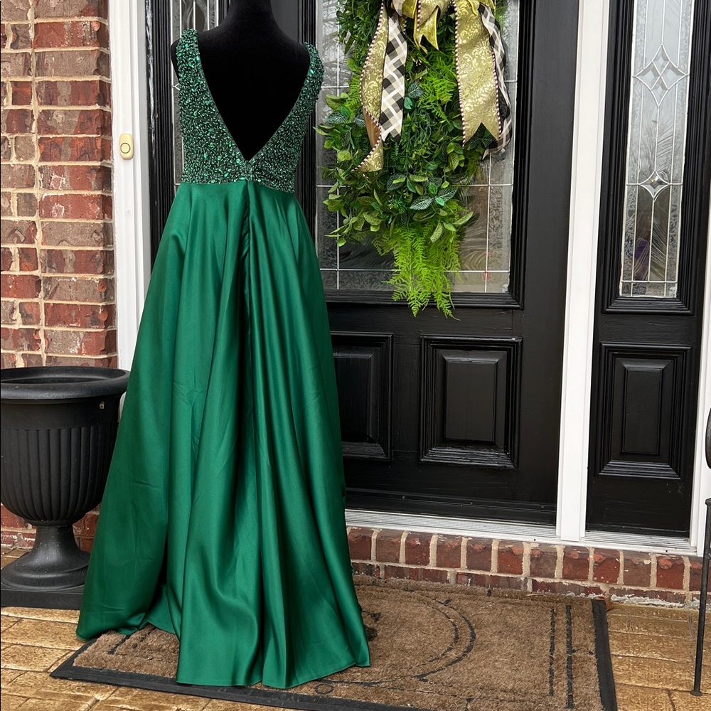 💚JJ House Formal💚 - Picture 5 of 11